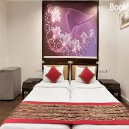 Hotel Loto - Sector 66 Noida Exterior photo