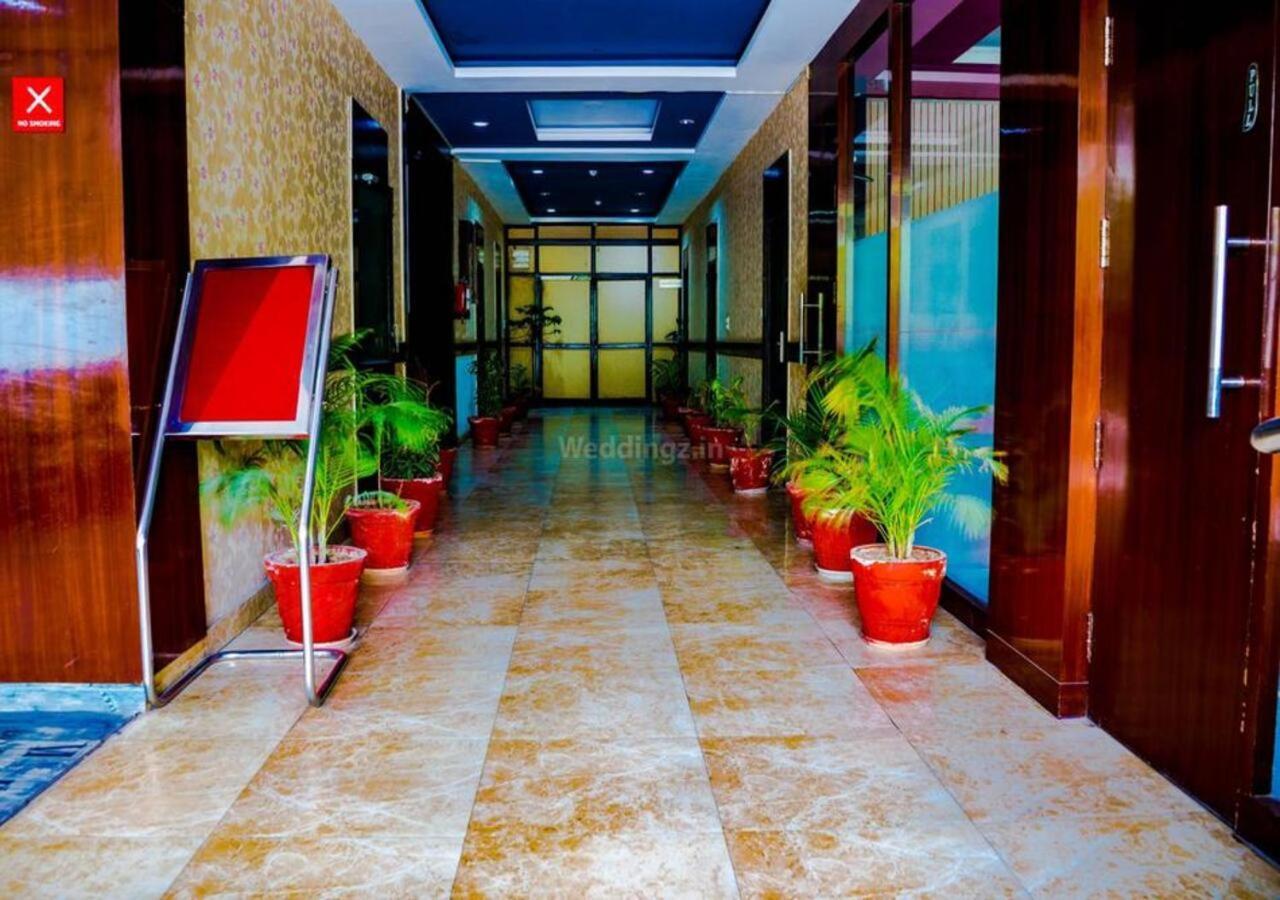 Hotel Loto - Sector 66 Noida Exterior photo
