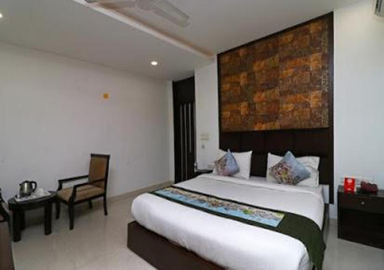 Hotel Loto - Sector 66 Noida Exterior photo