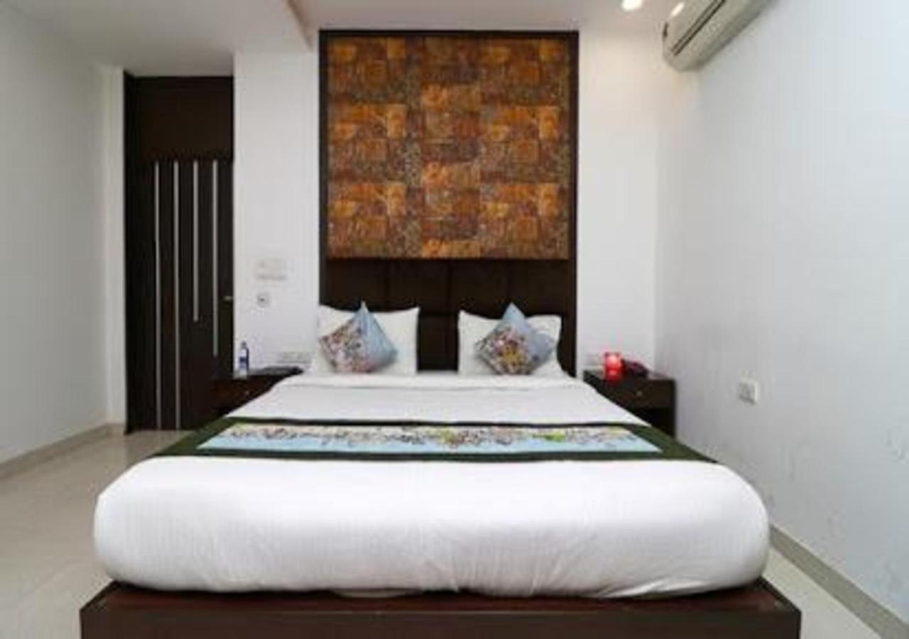Hotel Loto - Sector 66 Noida Exterior photo